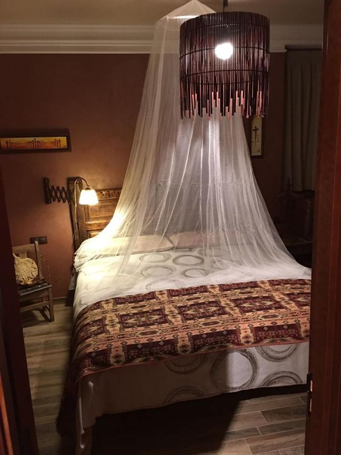 Pensjonat Casa Del Trotamundos Villamayor de Campos Zewnętrze zdjęcie
